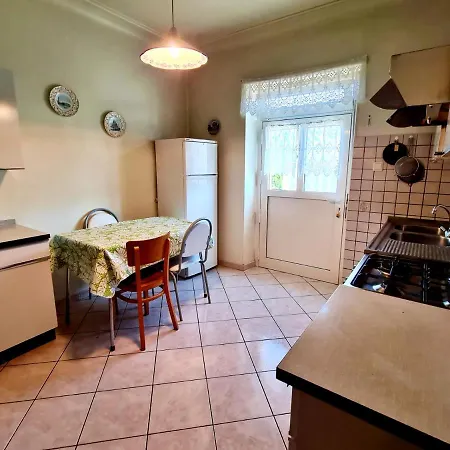 Entire 3br House W/ Big Garden And Parking * Pétange