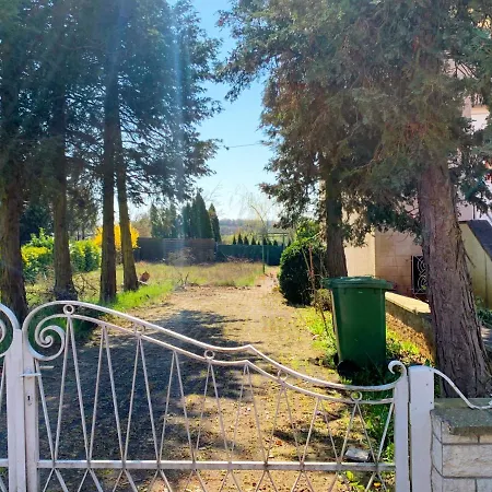 Hébergement de vacances Entire 3br House W/ Big Garden And Parking *